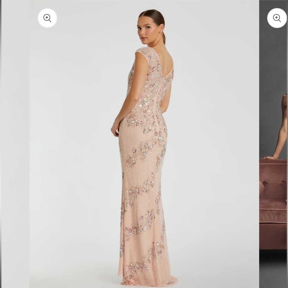 Mac Duggal Nude Silver Bateau Neck Cap Sleeve Floral Beaded Trumpet Gown Size 8 - Picture 7 of 17